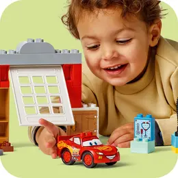 לגו דופלו - הביקור של מקווין במוסך של דוק 10456